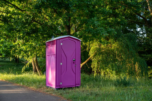 Best Wedding porta potty rental  in Rainbow Springs, FL
